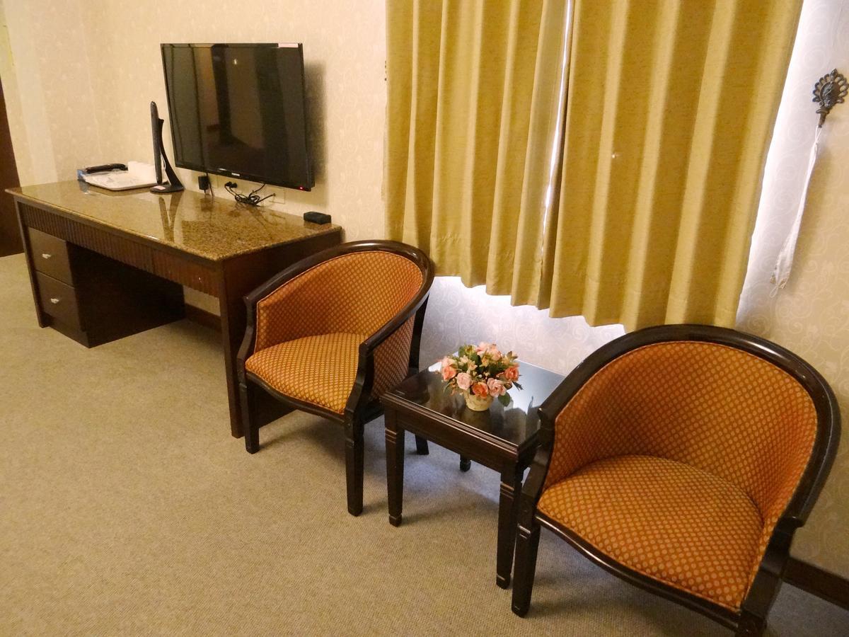 Wuzhou Hotel Хуалянь Экстерьер фото